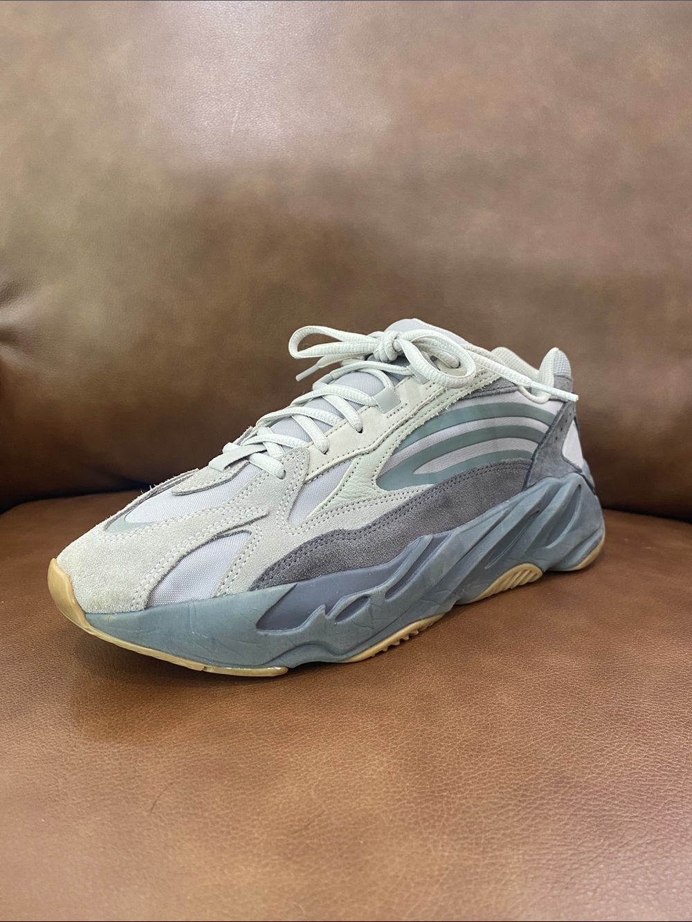 Adidas Yeezy 700 V2 Tephra